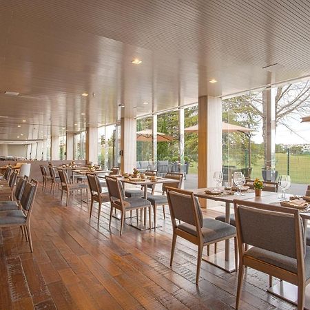 Suryaa Hotel Pinhais, Curio Collection By Hilton Exteriör bild