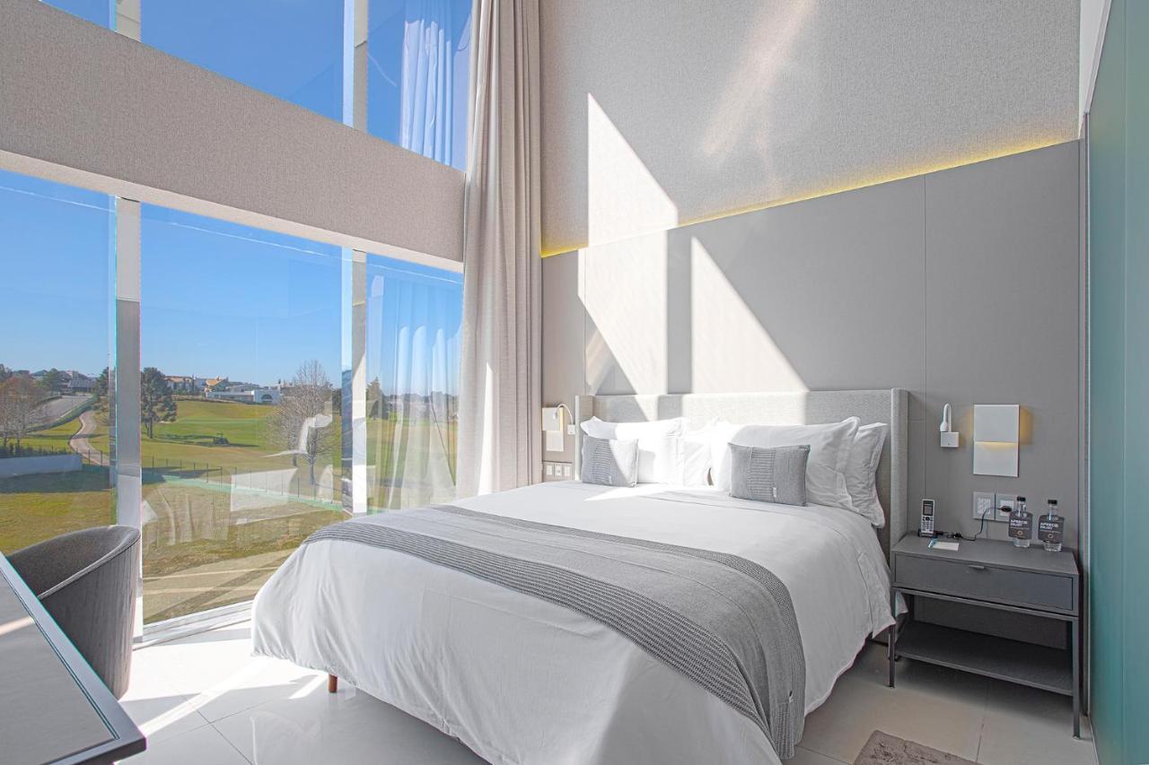 Suryaa Hotel Pinhais, Curio Collection By Hilton Exteriör bild