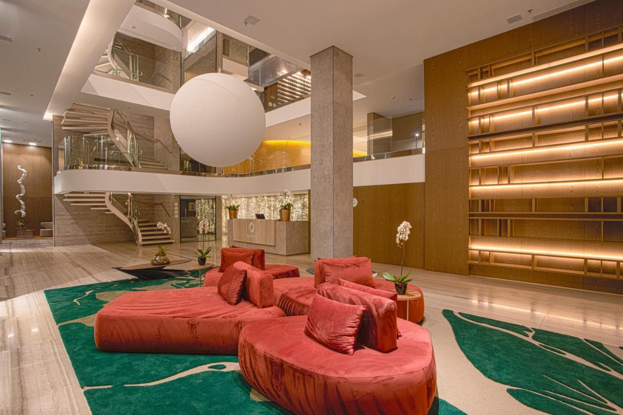 Suryaa Hotel Pinhais, Curio Collection By Hilton Exteriör bild
