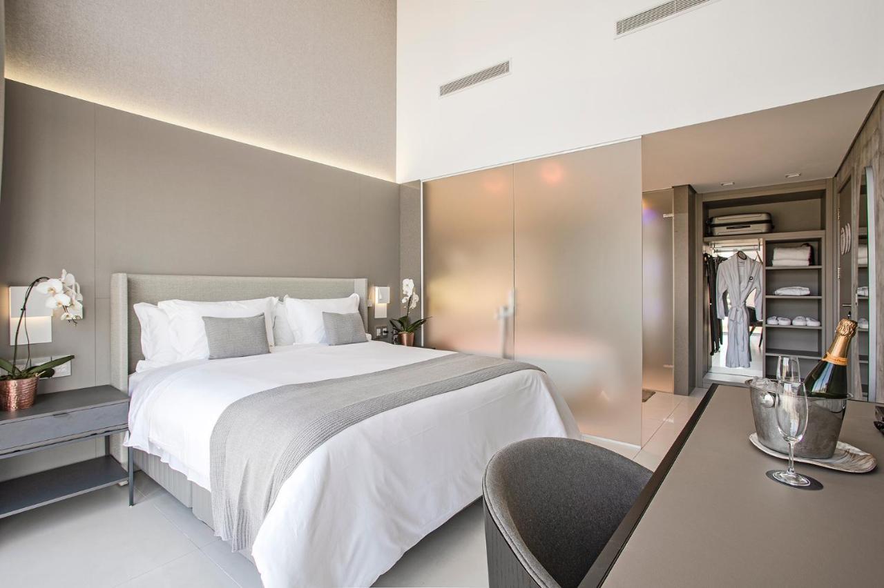 Suryaa Hotel Pinhais, Curio Collection By Hilton Exteriör bild