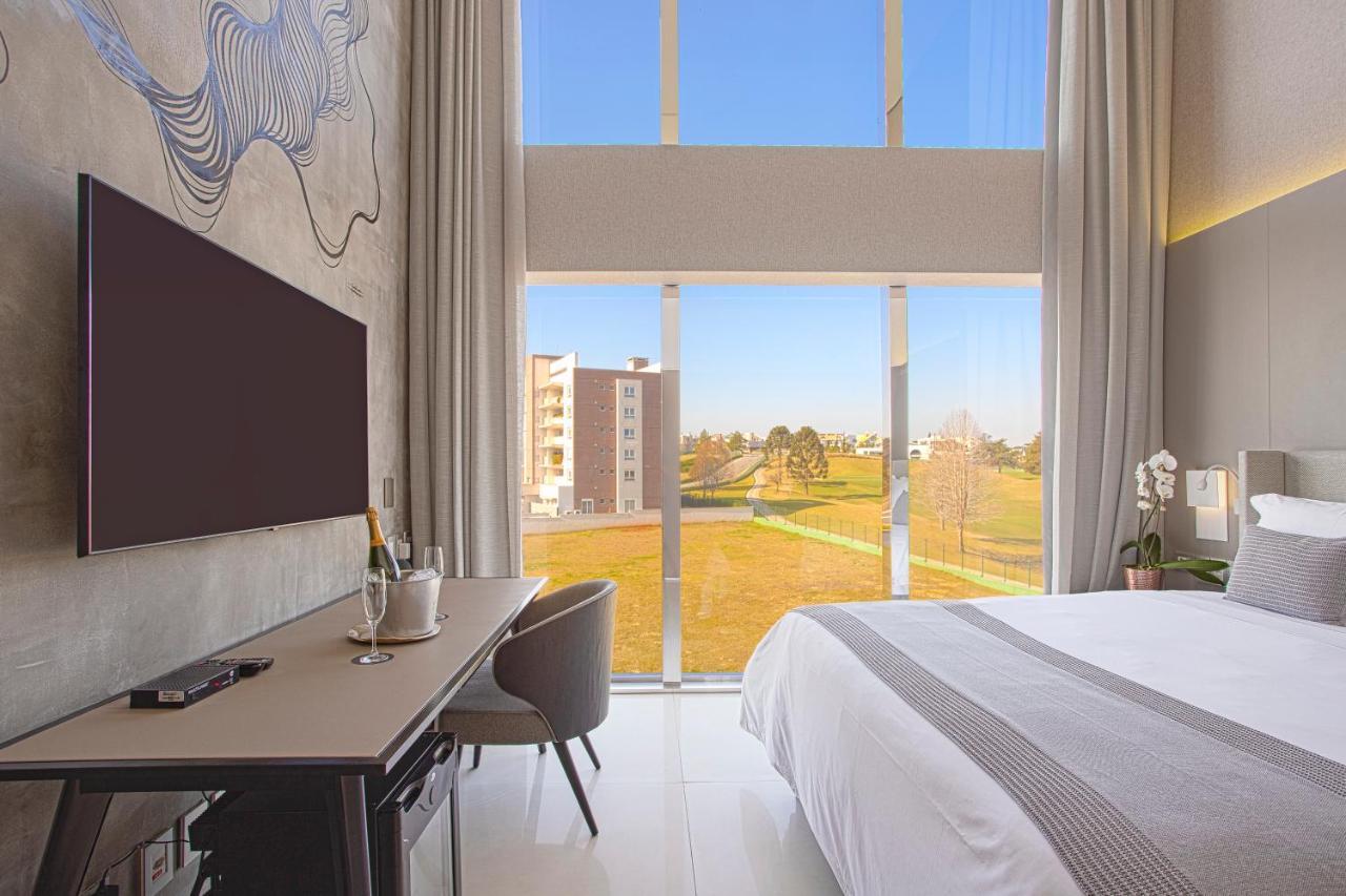 Suryaa Hotel Pinhais, Curio Collection By Hilton Exteriör bild