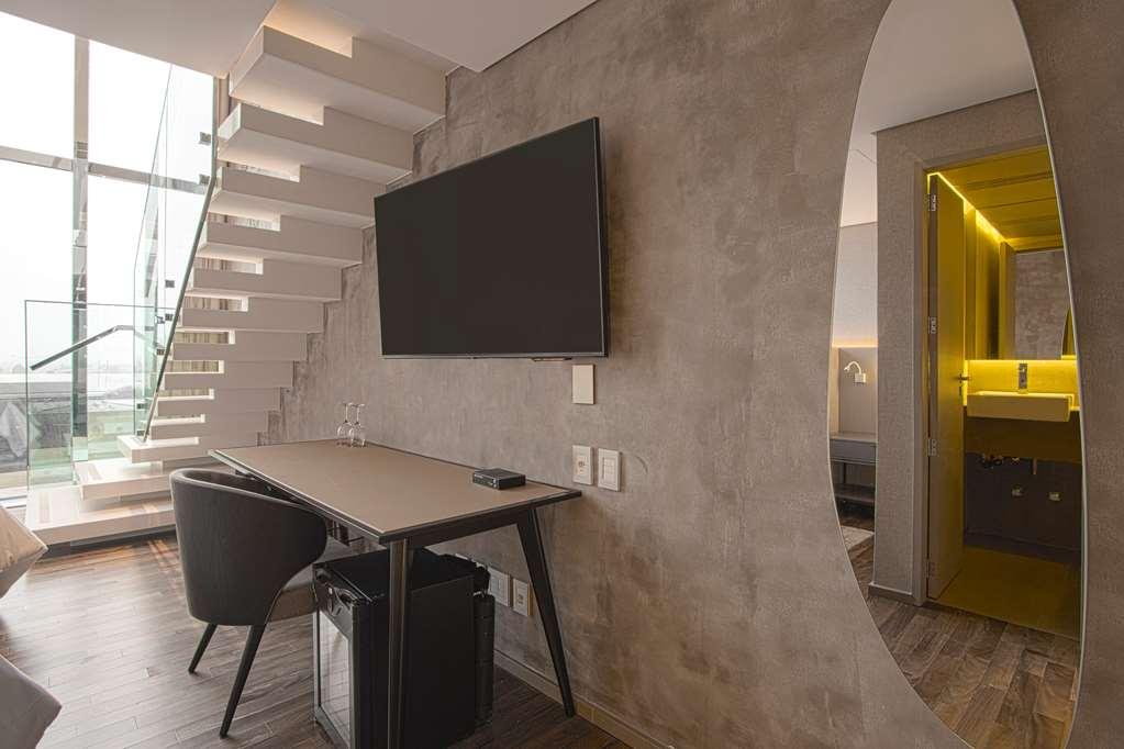 Suryaa Hotel Pinhais, Curio Collection By Hilton Rum bild