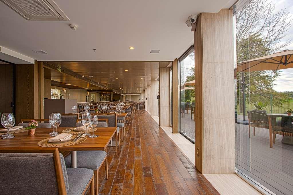 Suryaa Hotel Pinhais, Curio Collection By Hilton Restaurang bild