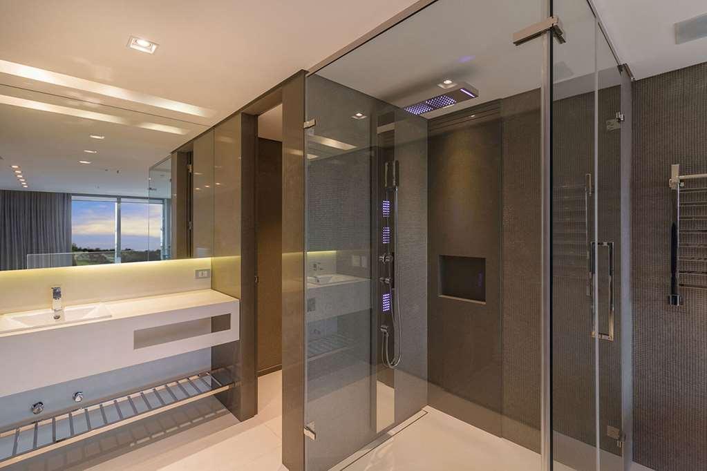 Suryaa Hotel Pinhais, Curio Collection By Hilton Exteriör bild