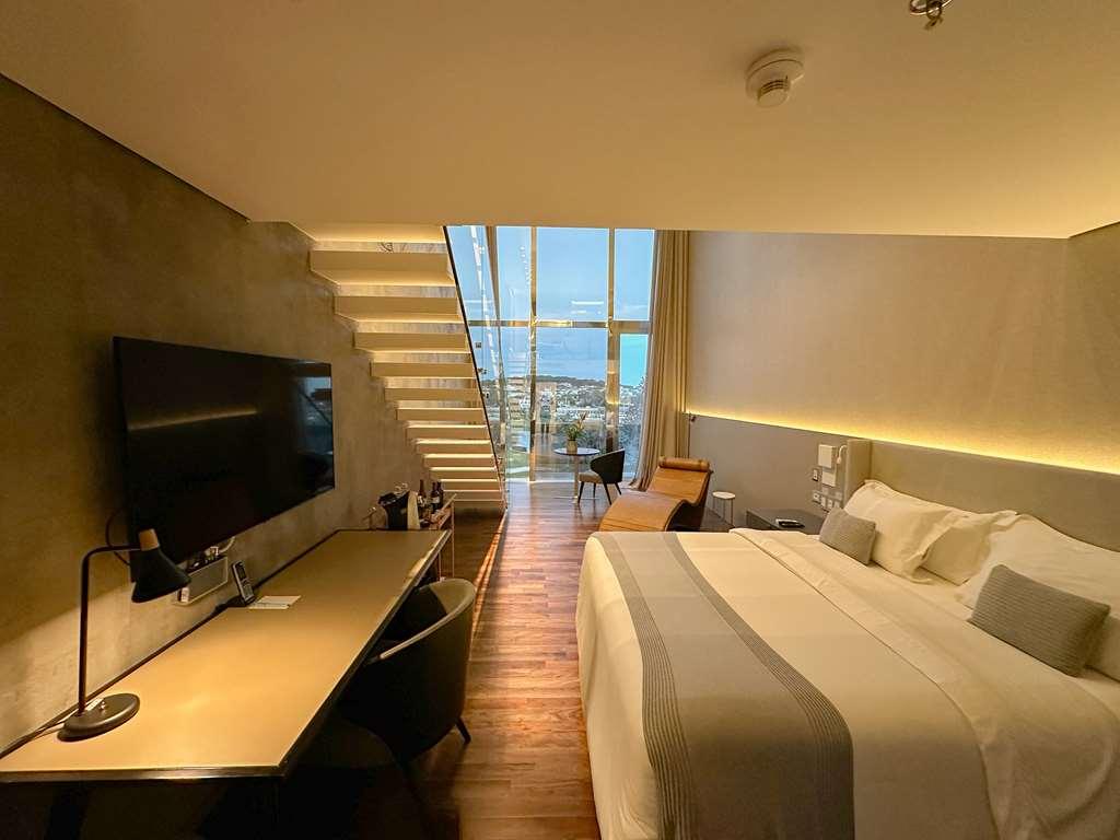 Suryaa Hotel Pinhais, Curio Collection By Hilton Bekvämligheter bild